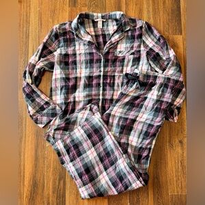 Victoria’s Secret Black, Gray & Pink Plaid Cotton Pajama Set